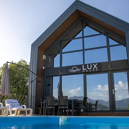 Vikendica Lux House