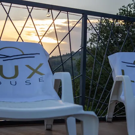 Lux House Vikendica *