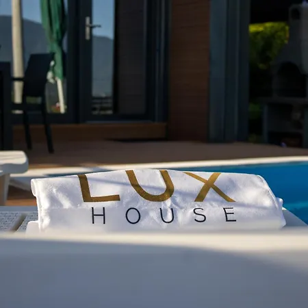 Lux House Hadzici